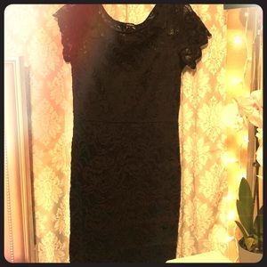 Knee length black dress 👗🖤